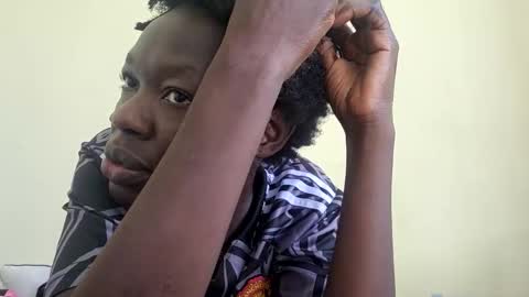 Mouthymiss online show from 11.11.25