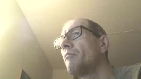 Snapshot of moviem1978 chatting on 02.03.26 Frederik online show from 02.03.26