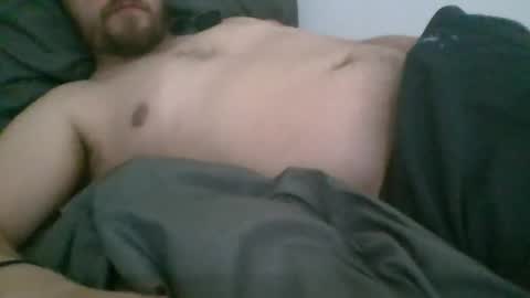 Snapshot of mozzalm90 chatting on 03.08.25 mozza online show from 03.08.25
