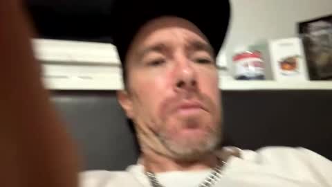 Snapshot of mr_a420 chatting on 12.17.25 mr_a420 online show from 12.17.25