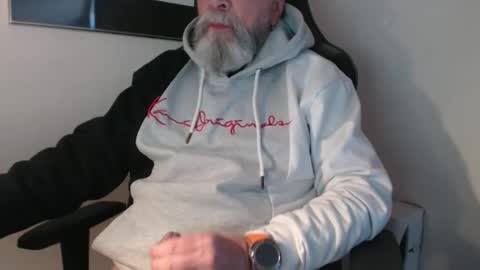 mr_boombastic2021 online show from 11.21.25