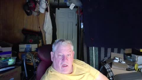 Snapshot of mr_canoe_licker_69 chatting on 12.02.24 mr_canoe_licker_69 online show from 12.02.24