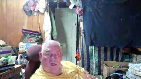 Snapshot of mr_canoe_licker_69 chatting on 12.08.24 mr_canoe_licker_69 online show from 12.08.24