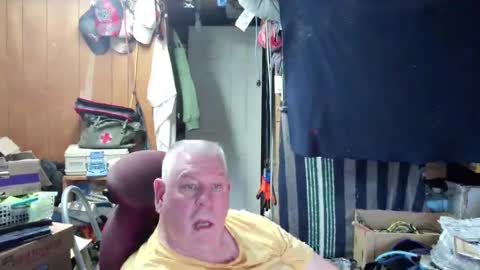 Snapshot of mr_canoe_licker_69 chatting on 12.08.24 mr_canoe_licker_69 online show from 12.08.24
