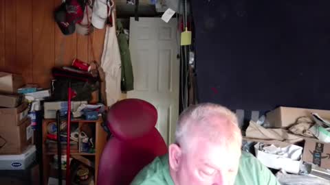 Snapshot of mr_canoe_licker_69 chatting on 12.10.24 mr_canoe_licker_69 online show from 12.10.24
