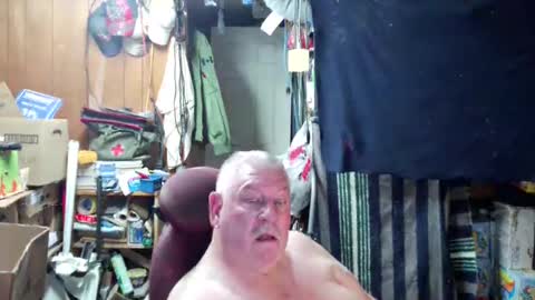 Snapshot of mr_canoe_licker_69 chatting on 12.15.24 mr_canoe_licker_69 online show from 12.15.24