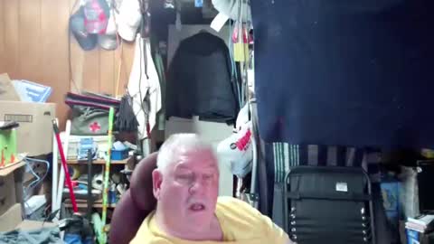 Snapshot of mr_canoe_licker_69 chatting on 12.30.24 mr_canoe_licker_69 online show from 12.30.24