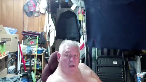 Snapshot of mr_canoe_licker_69 chatting on 12.31.24 mr_canoe_licker_69 online show from 12.31.24