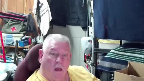 Snapshot of mr_canoe_licker_69 chatting on 01.10.25 mr_canoe_licker_69 online show from 01.10.25