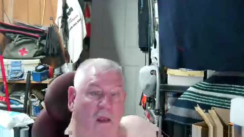 Snapshot of mr_canoe_licker_69 chatting on 01.12.25 mr_canoe_licker_69 online show from 01.12.25