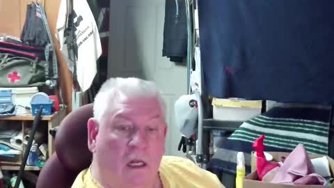 Snapshot of mr_canoe_licker_69 chatting on 01.29.25 mr_canoe_licker_69 online show from 01.29.25