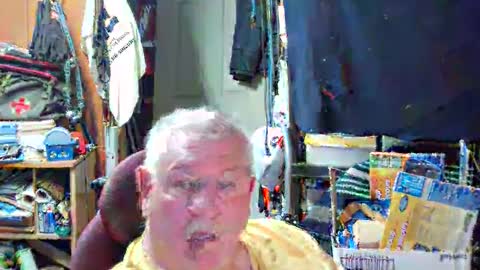 Snapshot of mr_canoe_licker_69 chatting on 02.03.25 mr_canoe_licker_69 online show from 02.03.25