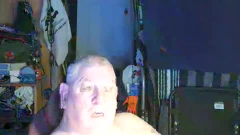 Snapshot of mr_canoe_licker_69 chatting on 02.08.25 mr_canoe_licker_69 online show from 02.08.25
