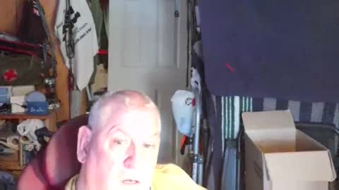 Snapshot of mr_canoe_licker_69 chatting on 02.10.25 mr_canoe_licker_69 online show from 02.10.25
