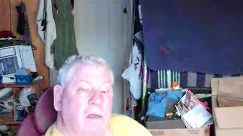 Snapshot of mr_canoe_licker_69 chatting on 03.04.25 mr_canoe_licker_69 online show from 03.04.25