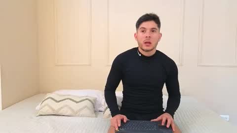 Danny  Aleja online show from 10.29.25