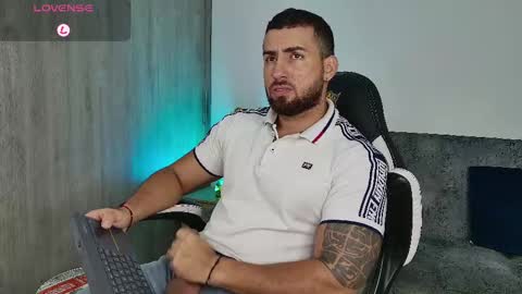 Snapshot of mr_david_cox chatting on 02.09.25 David online show from 02.09.25