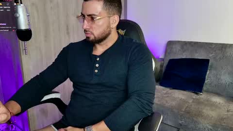 Snapshot of mr_david_cox chatting on 03.06.25 David online show from 03.06.25