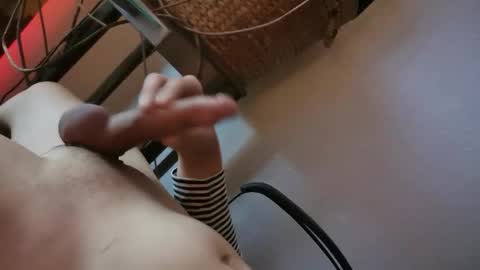 Snapshot of mr_longnight chatting on 10.13.25 mr_longnight online show from 10.13.25