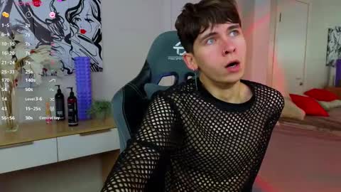 Snapshot of mr_lucky_guy chatting on 01.31.25 Kris online show from 01.31.25