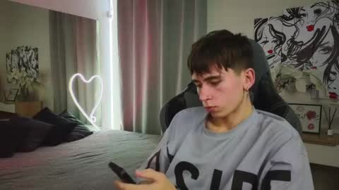 Snapshot of mr_lucky_guy chatting on 02.25.25 Kris online show from 02.25.25