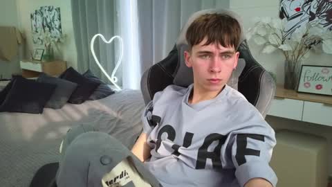 Snapshot of mr_lucky_guy chatting on 02.25.25 Kris online show from 02.25.25