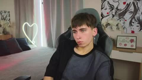 Snapshot of mr_lucky_guy chatting on 02.27.25 Kris online show from 02.27.25