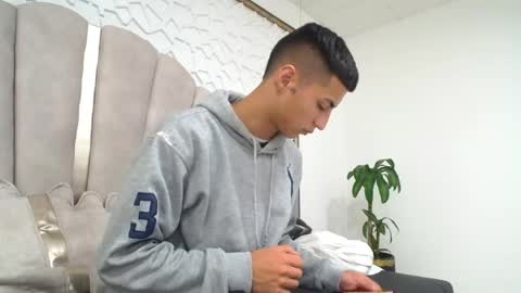 Snapshot of mr_porn_9 chatting on 05.16.26 Mr Porn online show from 05.16.26