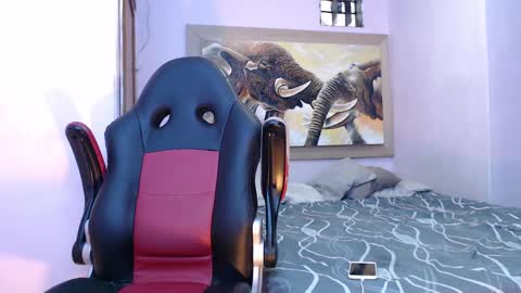 mr_stiven_ online show from 03.07.25