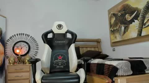 mr_stiven_ online show from 03.24.26