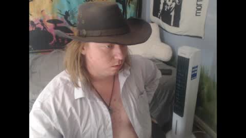 mr_strawberry online show from 04.04.26