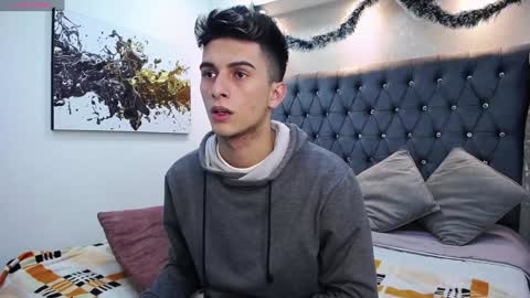 Snapshot of mr_williseo chatting on 12.14.24 williseo online show from 12.14.24