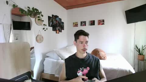 Snapshot of mrbalcone chatting on 02.24.26 Davian Balcone online show from 02.24.26