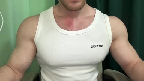 Snapshot of mrbiceps_23 chatting on 02.03.25 Mrbiceps23 online show from 02.03.25