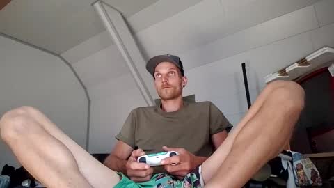 Snapshot of mrbigcock4206980 chatting on 05.30.26 mrbigcock4206980 online show from 05.30.26