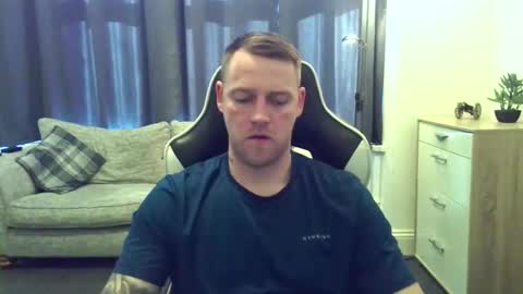 Snapshot of mrengland86566 chatting on 03.11.26 mrengland86566 online show from 03.11.26