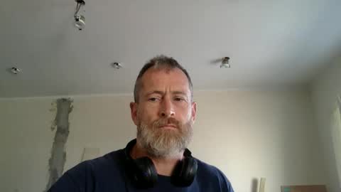 Snapshot of mrgoodkat79 chatting on 09.28.25 mrgoodkat79 online show from 09.28.25