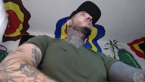 Snapshot of mrmanny__ chatting on 12.18.24 mrmanny__ online show from 12.18.24