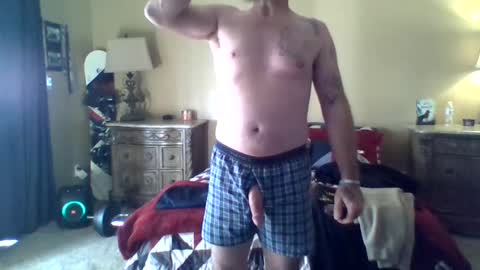 Snapshot of mrnaughtyd69 chatting on 12.09.24 mrnaughtyd69 online show from 12.09.24