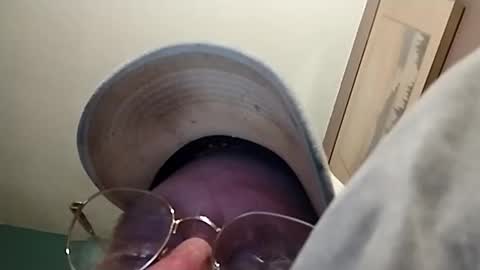 Snapshot of mrnmrsfucks4u2 chatting on 02.20.25 Mrnmrsfucks4u2 online show from 02.20.25