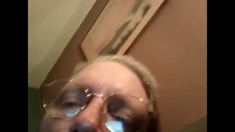 Snapshot of mrnmrsfucks4u2 chatting on 02.24.25 Mrnmrsfucks4u2 online show from 02.24.25
