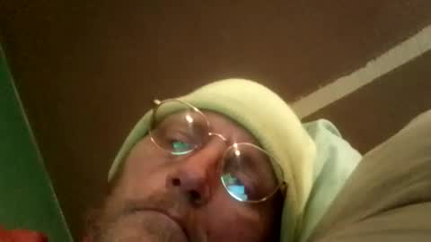 Snapshot of mrnmrsfucks4u2 chatting on 03.06.25 Mrnmrsfucks4u2 online show from 03.06.25