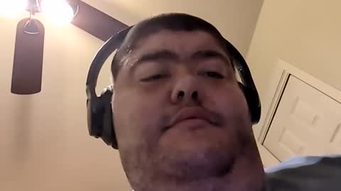 Snapshot of mrorange50187 chatting on 10.07.25 mrorange50187 online show from 10.07.25