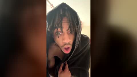 Snapshot of mrpackalott chatting on 03.02.26 mrpackalott online show from 03.02.26