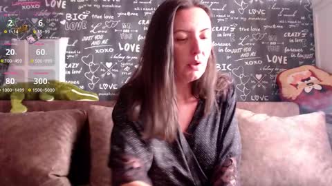 Lara online show from 03.22.26