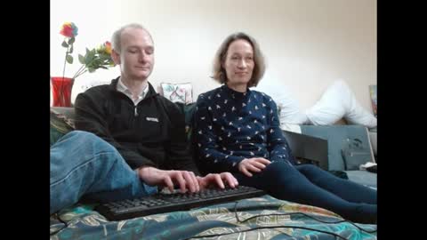 Mrs Velvet Vixen online show from 02.12.25