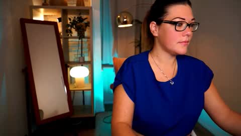 Tamara online show from 10.08.25