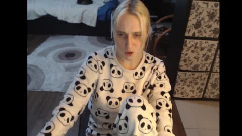 Sasha online show from 11.18.25