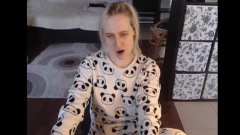 Sasha online show from 12.15.25