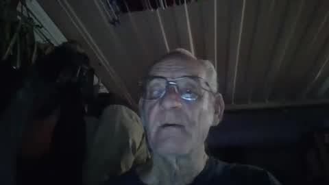 Snapshot of mrsubman chatting on 04.06.26 Chuck online show from 04.06.26